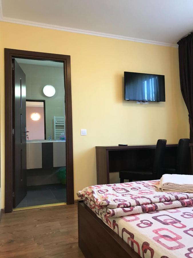 Silviu Hotel Băile 1 Mai Exterior foto